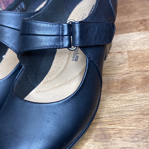 Clarks Womens Black Leather Emslie Lulin Mary Jane Slip On Comfort Shoe Size 7.5 - Picture 16 of 16